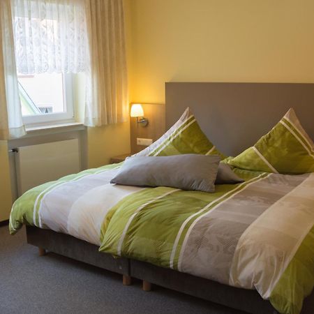 Gasthaus Zum güldenen Rößlein Homburg  Zimmer foto