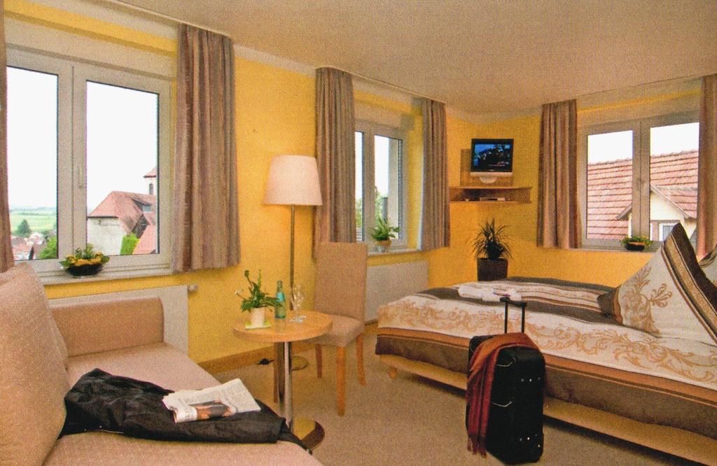Gasthaus Zum güldenen Rößlein Homburg  Zimmer foto